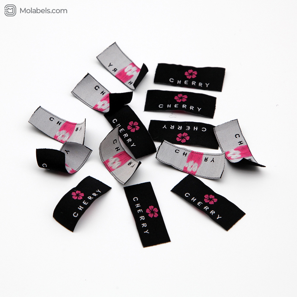 Personalized sewing labels for clothing