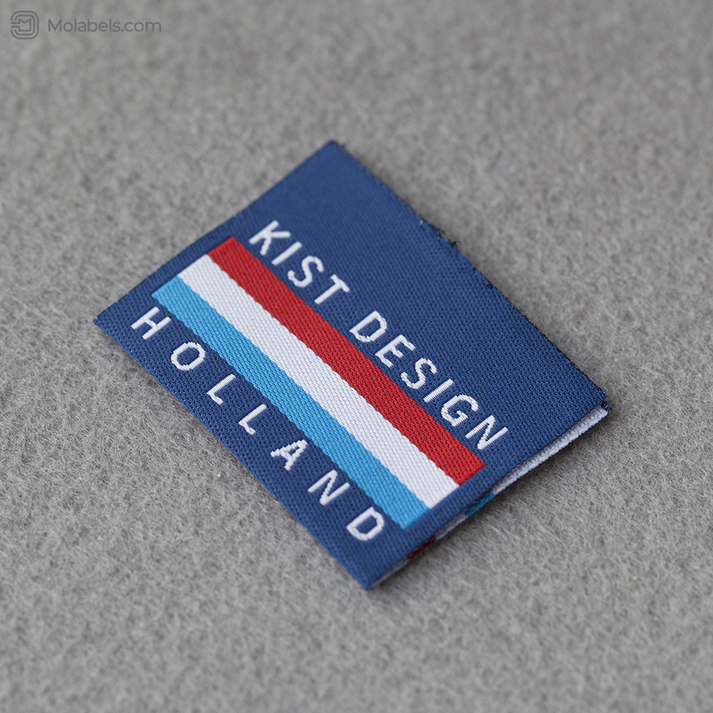 Centre fold woven labels small quantities